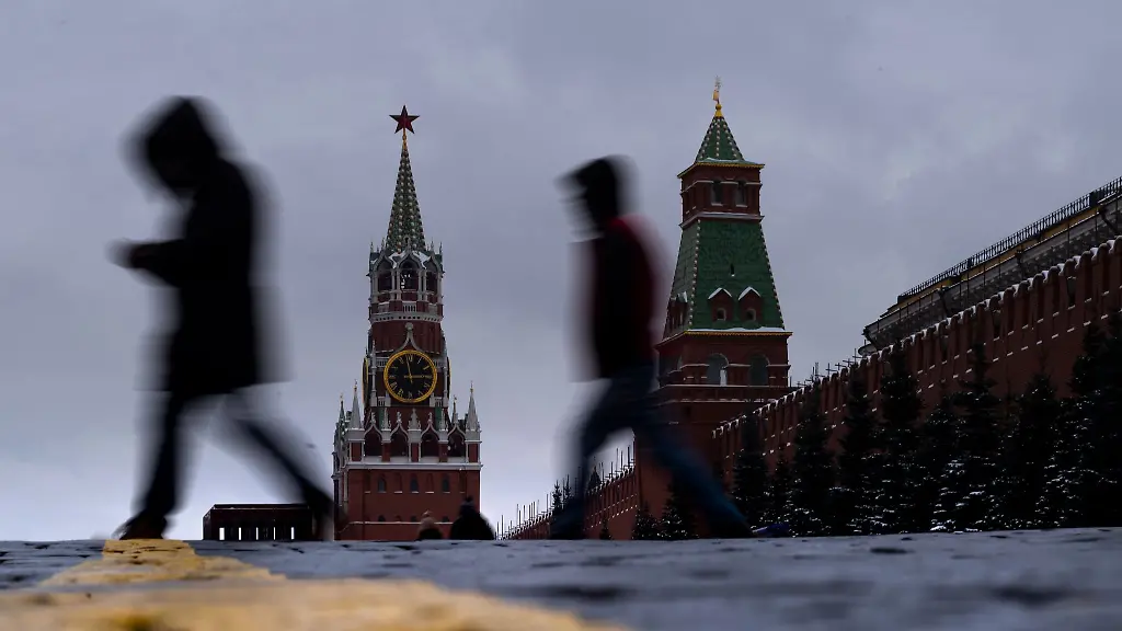Erloeserturm-des-Kreml-vom-Roten-Platz-aus-gesehen