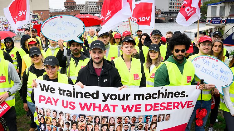 Bereits vor wenigen Tagen protestierten Tiktok-Mitarbeiter in Berlin gegen ihre Entlassung.