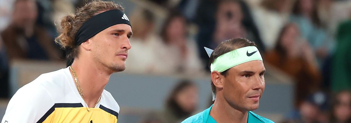 Alexander Zverev (l) trainierte zuletzt in der Nadal-Akademie auf Mallorca.