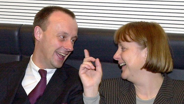 Er war Fraktionschef, sie CDU-Generalsekretärin: Die beiden späteren CDU-Vorsitzenden und Bundeskanzler Merz und Merkel im Jahr 1998.