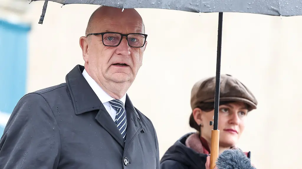 Dietmar-Woidke-SPD-Ministerpraesident-Brandenburgs-spricht-bei-einem-Termin