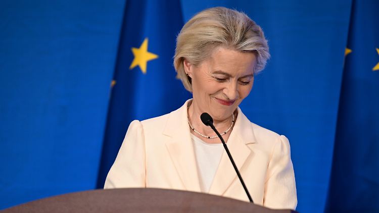 Trotz der als positiv empfundenen Gespräche mit den USA bleiben mögliche EU-Gegenmaßnahmen laut Ursula von der Leyen auf dem Tisch. 