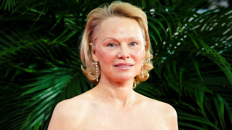 Verzückt nicht nur ihre Schauspielkollegen: Pamela Anderson.
