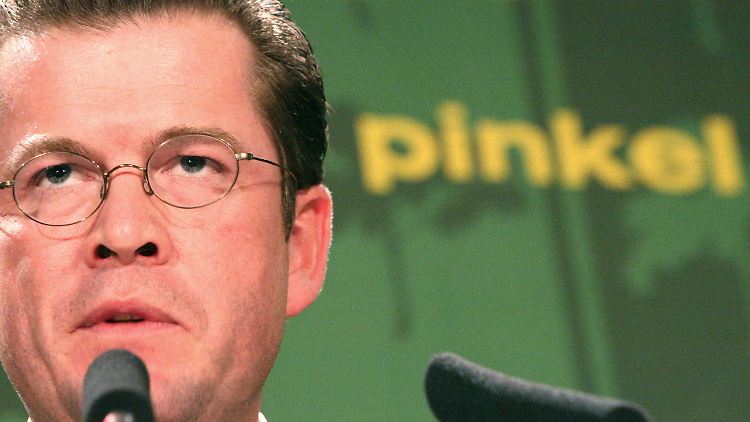Grünkohlkönig Guttenberg dankt in Würde ab.