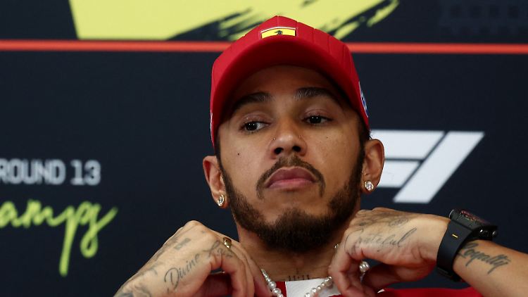 Lewis Hamilton wartet darauf, dass es im Ferrari endlich "klick" macht.