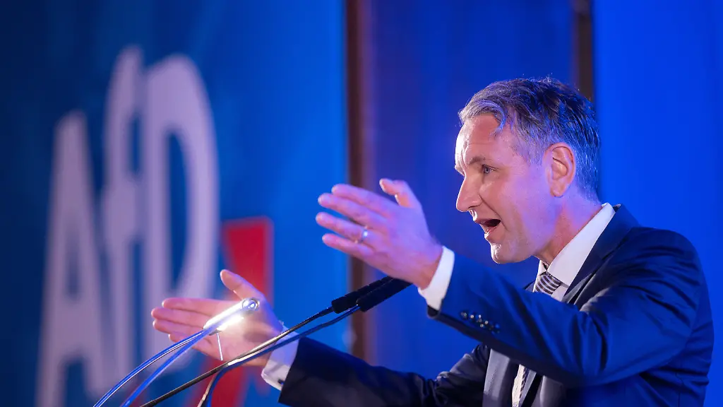 1471b405ebfc3341b198b781ea4570d1