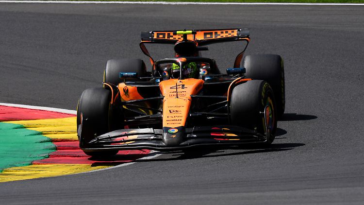 Auf die 1 geht es für den McLaren von Lando Norris beim Rennen am Sonntag. 