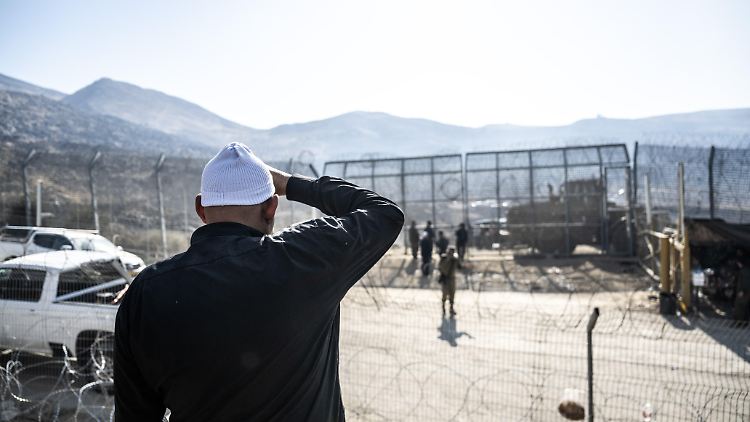 Israel sieht sich als Schutzmacht der drusischen Minderheit nicht nur im eigenen Land und auf dem besetzten Golan, sondern auch in den angrenzenden Gebieten Syriens. 