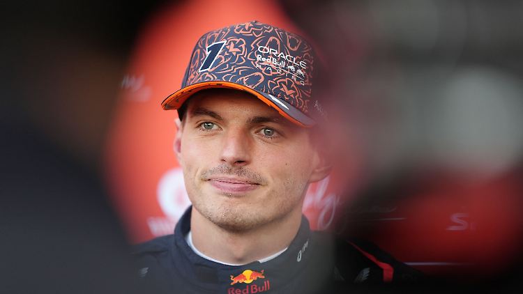 Max Verstappen fährt auch 2026 für Red Bull.