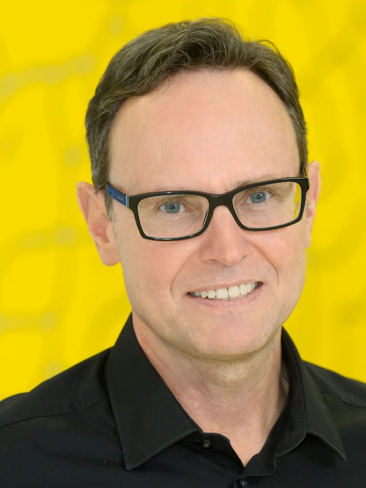 Peter Schreiner leitet das Institut für Organische Chemie an der Universität Gießen. Für seine Arbeit hat er bereits viele Preise gewonnen.