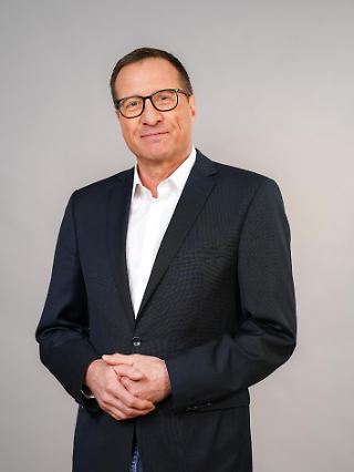 Christoph_Teuner_82FD4.jpg