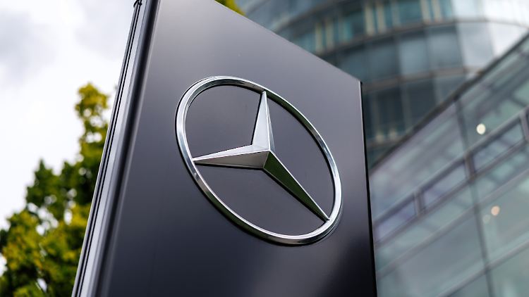 Die Markenschützer von Mercedes haben für das Löschen von über 212.000 Fake-Angeboten gesorgt.