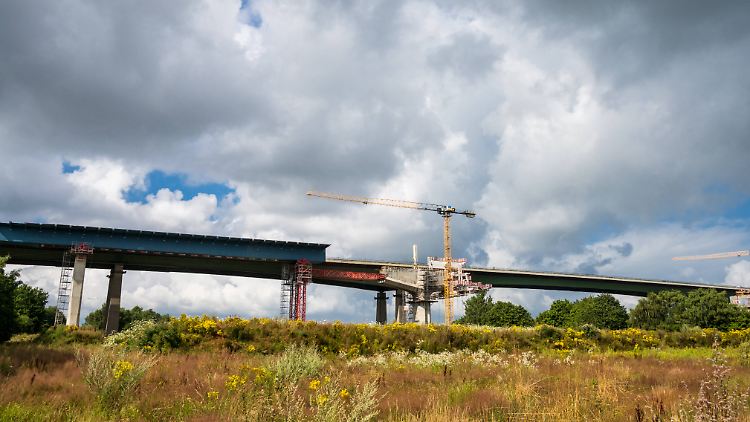 Die Autobahn GmbH verantwortet Planung, Bau und Betrieb der Autobahnen. Ein Fokus liegt auf der Sanierung der vielen maroden Brücken.