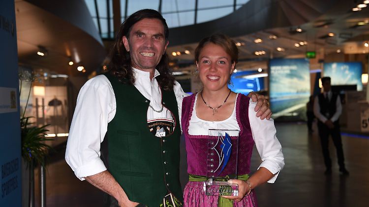 Thomas Huber und Laura Dahlmeier bei der Verleihung des Bayerischen Sportpreises 2017.
