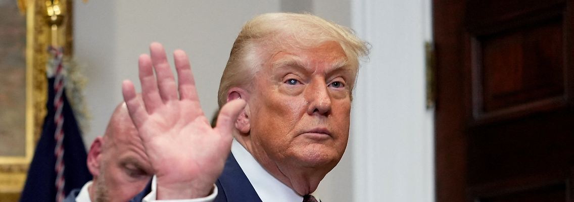 2025-07-31T213925Z_1930182075_RC2WXFAZYX08_RTRMADP_3_USA-TRUMP.JPG