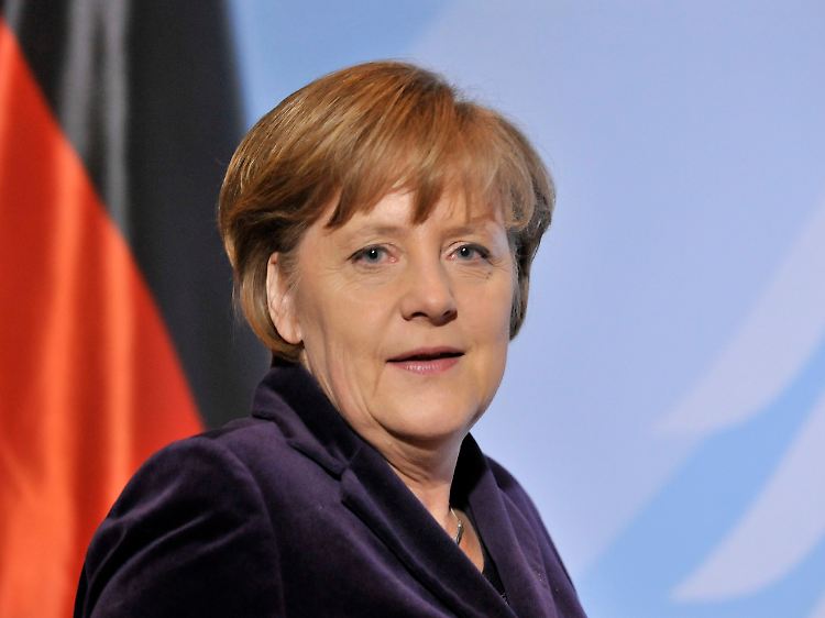 Merkel: Das Volk braucht freie Wahlen.