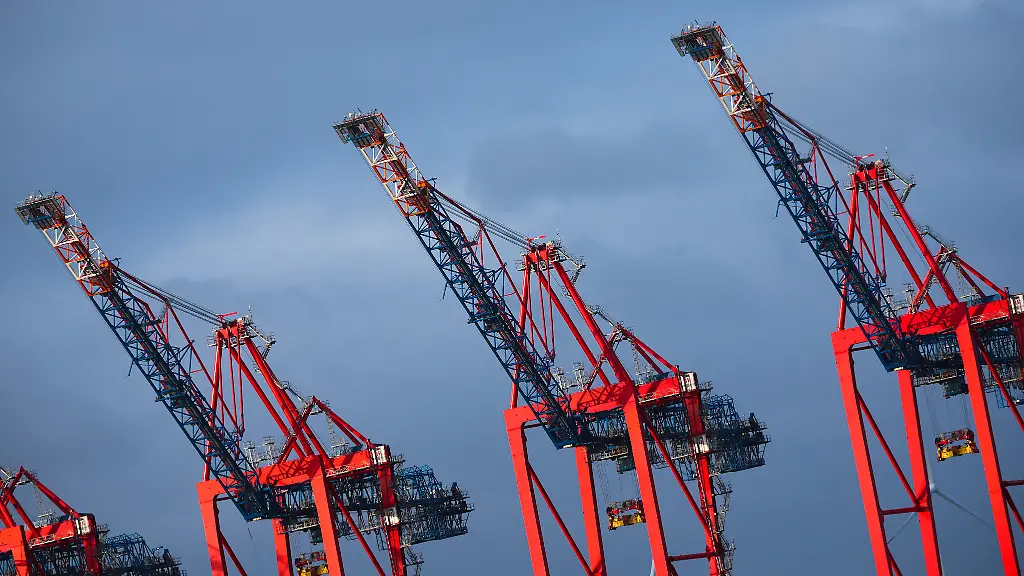 034bb5cf1c75e49faea1011458a4c596