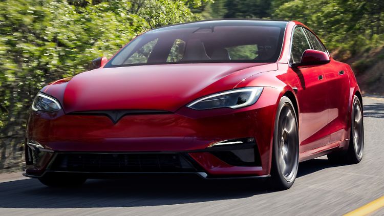 Seit 2012 bietet Tesla die Elektroauto-Ikone Model S an. Nun deutet sich ein Ende der Baureihe in Europa an.