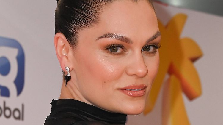 Sängerin Jessie J machte im Juni öffentlich, dass bei ihr Brustkrebs diagnostiziert wurde.