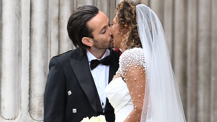 Ihre erste Hochzeit feierten Mel B und Rory McPhee Anfang Juli in London.