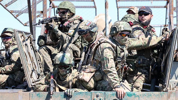 Russische Soldaten während einer Übung in der ukrainischen Region Saporischschja.