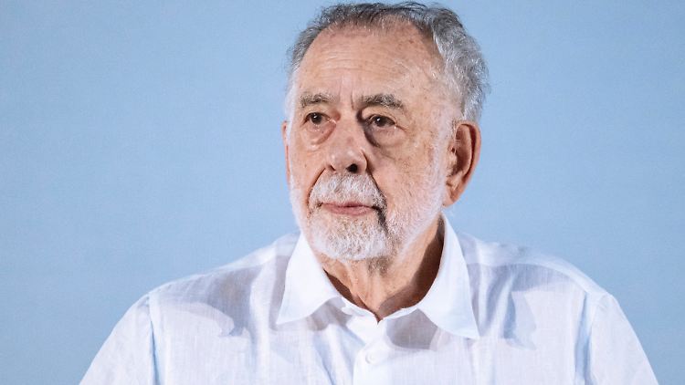 Francis Ford Coppola versetzt Fans mit einer Herz-OP in Sorge.