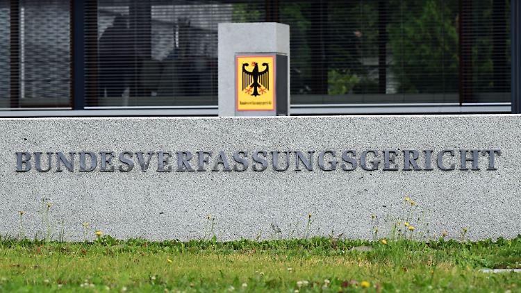 Für Maßnahmen der Strafverfolgung komme es auf das Gewicht der verfolgten Straftaten an, erläuterte das Bundesverfassungsgericht.
