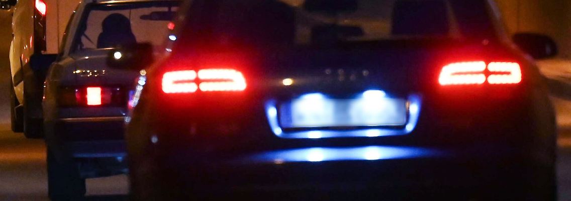 Unübersichtliche Situation, Spurwechsel und Abbremsen: Hat immer der Auffahrende nach einem Unfall Schuld?