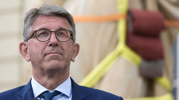 Kulturstaatsminister Wolfram Weimer empfiehlt öffentlich geförderten Institutionen einen Verzicht auf Gendersprache mit Sonderzeichen. (Archivbild)