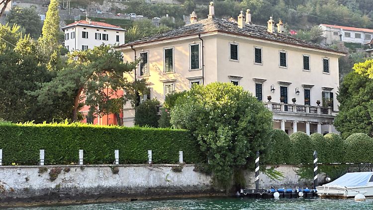 Nettes Häuschen - die Villa der Clooneys in Itailen.