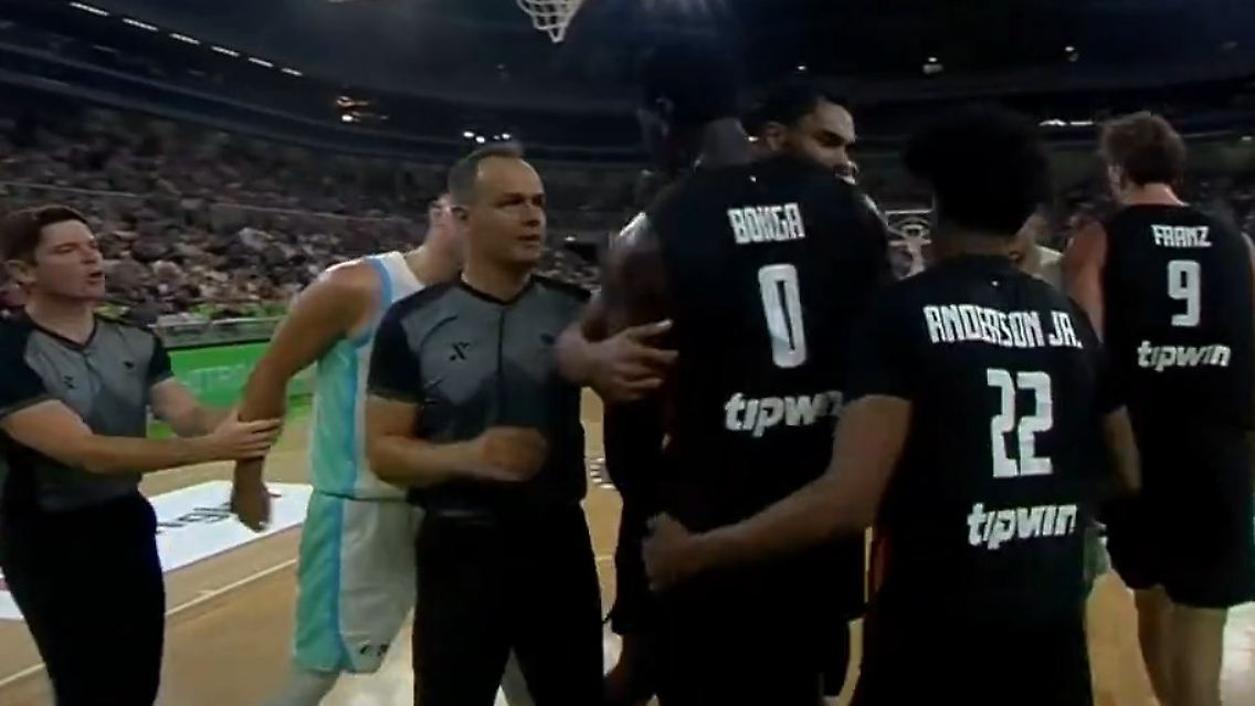 Basketball Zoff.jpg