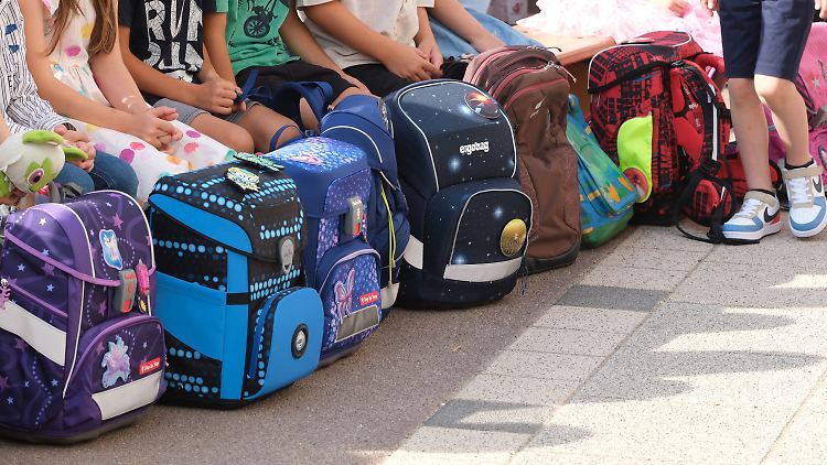 In drei Bundesländern hat der Schulalltag wieder begonnen.