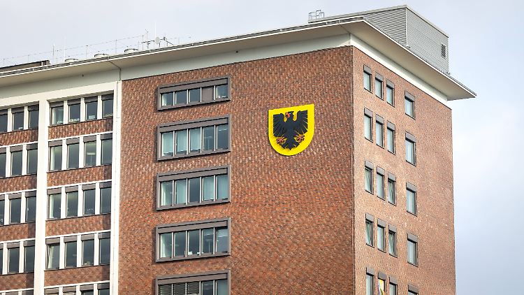 "Aus Neutralitätsgründen wird keiner Partei die Nutzung des Stadtwappens zu Wahlkampfzwecken genehmigt", teilte die Stadt Dortmund mit. 