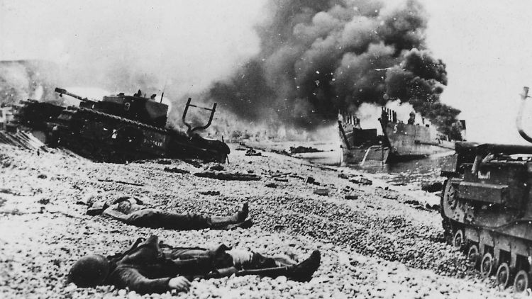 Was als Handstreich geplant ist, endet am Strand von Dieppe in einem Blutbad.