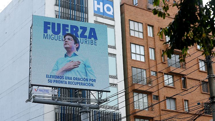 Miguel Uribe Turbay wurde 39 Jahre alt, er hinterlässt seine Ehefrau und Kinder. 
