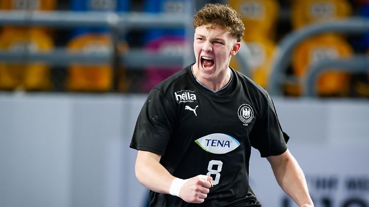 Die deutsche U19 marschiert bei der Handball-WM beeindruckend ins Viertelfinale.