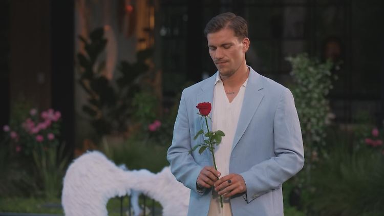 Er möchte "in Zukunft nicht Feuer mit Feuer bekämpfen" - Bachelor Felix in Entscheidungsnot.