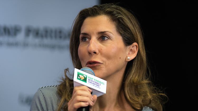 "Aber was ich den Kindern als Mentorin immer sage: 'Man muss sich immer anpassen. Der Ball springt ab, und daran musst Du Dich anpassen.' Und das tue ich jetzt gerade", sagt Monica Seles.