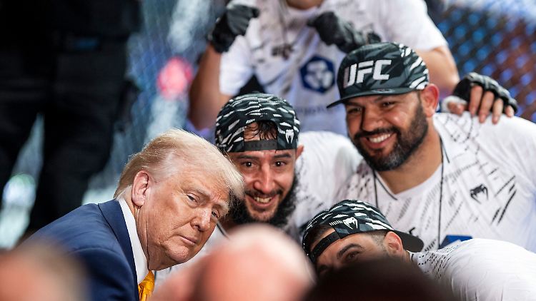 Bei den Veranstaltungen des UFC wird Trump oft wie ein Rockstar empfangen.