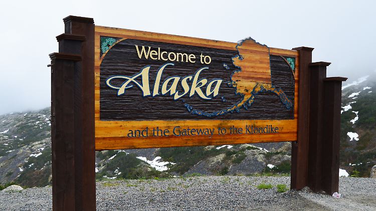 Alaska ist fast fünfmal so groß wie Deutschland, hat aber nur 740.000 Einwohner - und ist am Freitag dennoch im Mittelpunkt des Weltgeschehens.