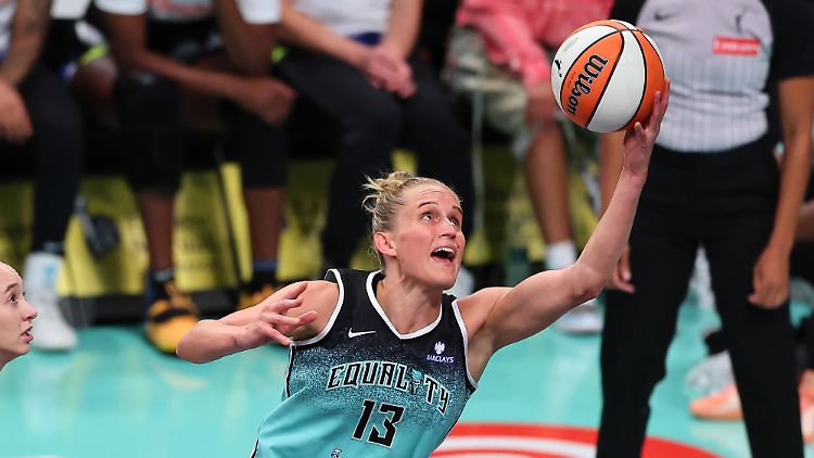 Leonie Fiebich hat in der vergangenen Saison mit New York Liberty den Titel in der WNBA gewonnen.