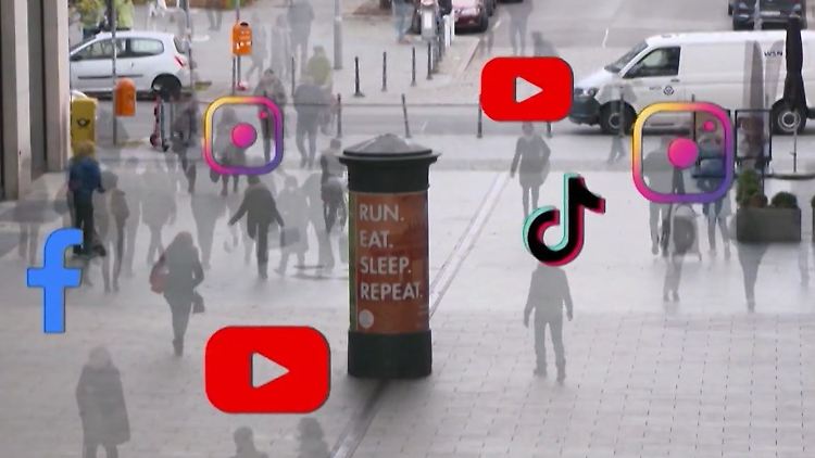 Social Media Alter.jpg