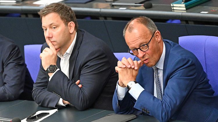 Vizekanzler Lars Klingbeil beschreibt sein Verhältnis zu Bundeskanzler Merz als "vertrauensvoll".