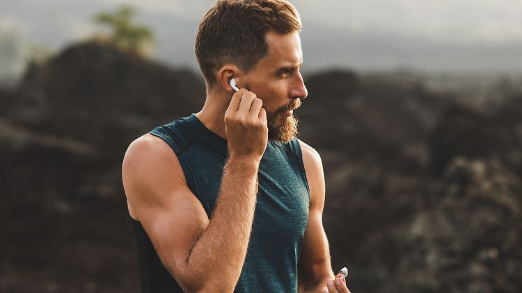 True-Wireless-Kopfhörer eignen sich gleichermaßen für Sport und Alltag. Wir klären, welche Bauformen es gibt – und welche Geräte überzeugen.