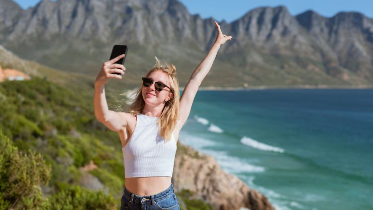 Schnell ein paar schöne Fotos aus Südafrika gen Heimat schicken? Das kann Geld kosten.