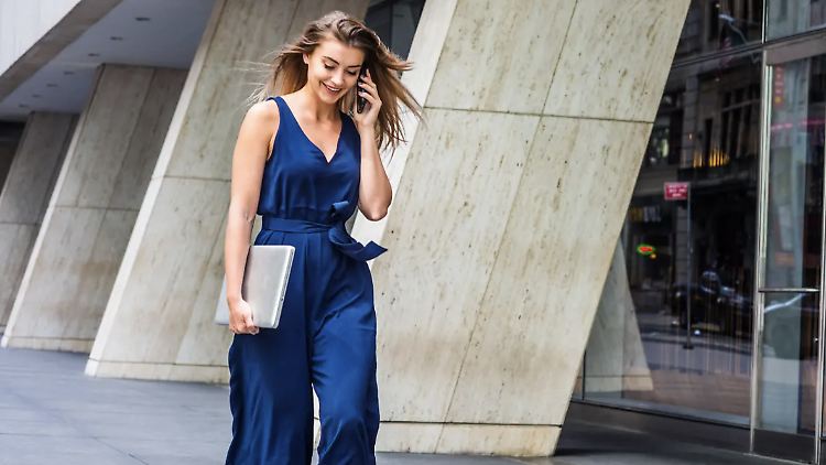 Jumpsuits sind der Alleskönner in der Sommergarderobe der kurvigen Frau.