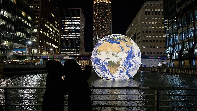Wissenschaftlerinnen und Wissenschaftler sind sich einig: Alles Leben auf der Erde hat seinen Ursprung im Wasser. Doch auf einem anderen Planeten könnte das anders sein.