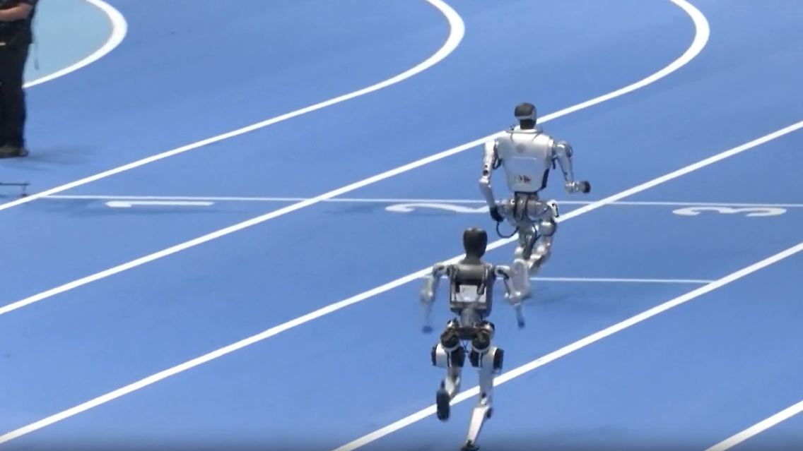 worldhumanrobots.jpg