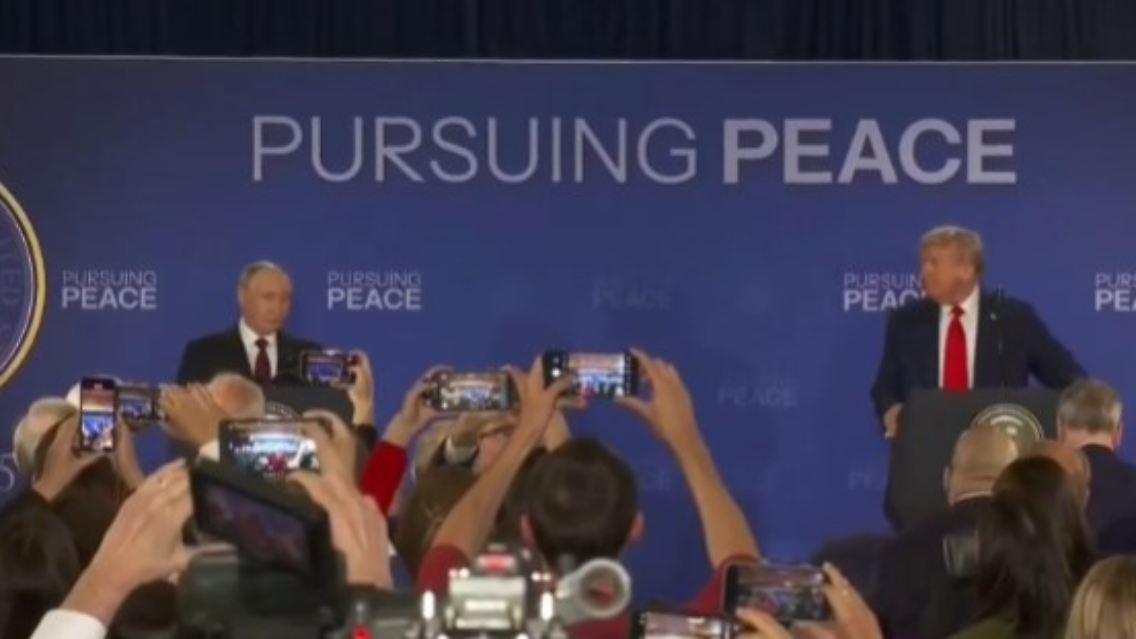 TrumpUndPutinLive.jpg