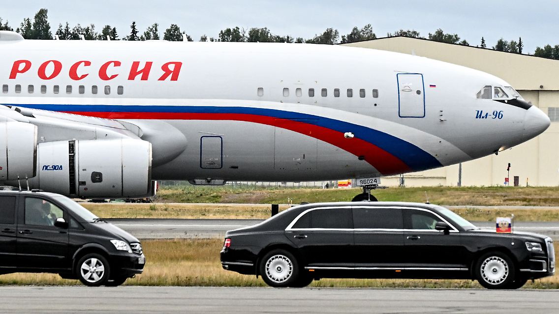 Arbeitslos in Alaska: Die Limousine von Putin wurde nicht benötigt.